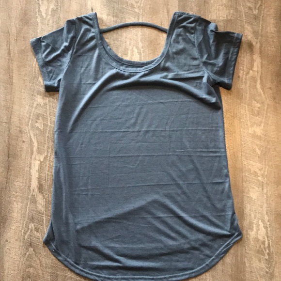 Open Back Top - Picture 2 of 3